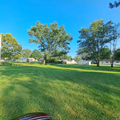 616 N Edgewood Drive Muncie IN 47303