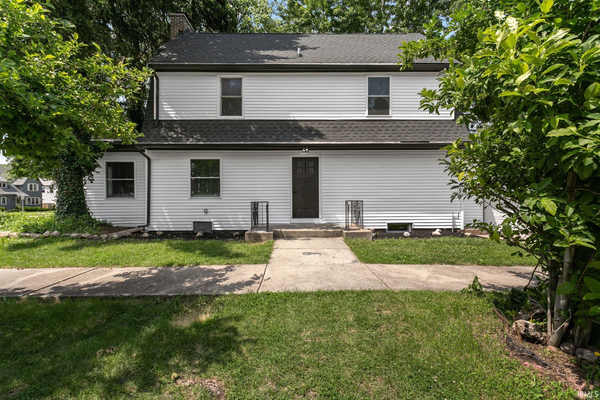 105 E Jennings Avenue South Bend IN 46614