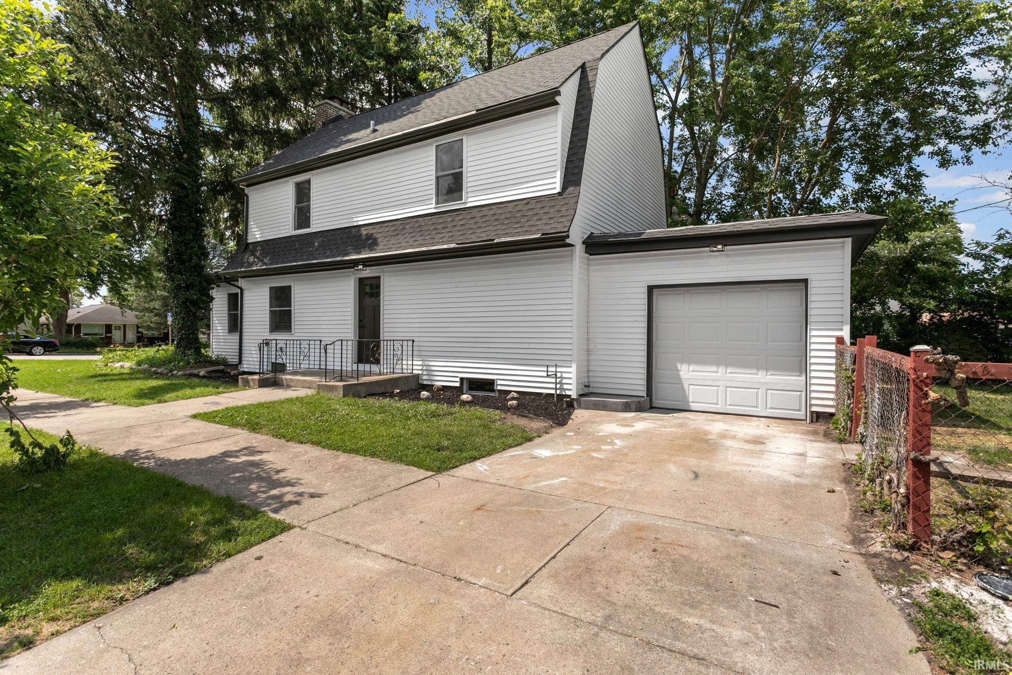 105 E Jennings Avenue South Bend IN 46614