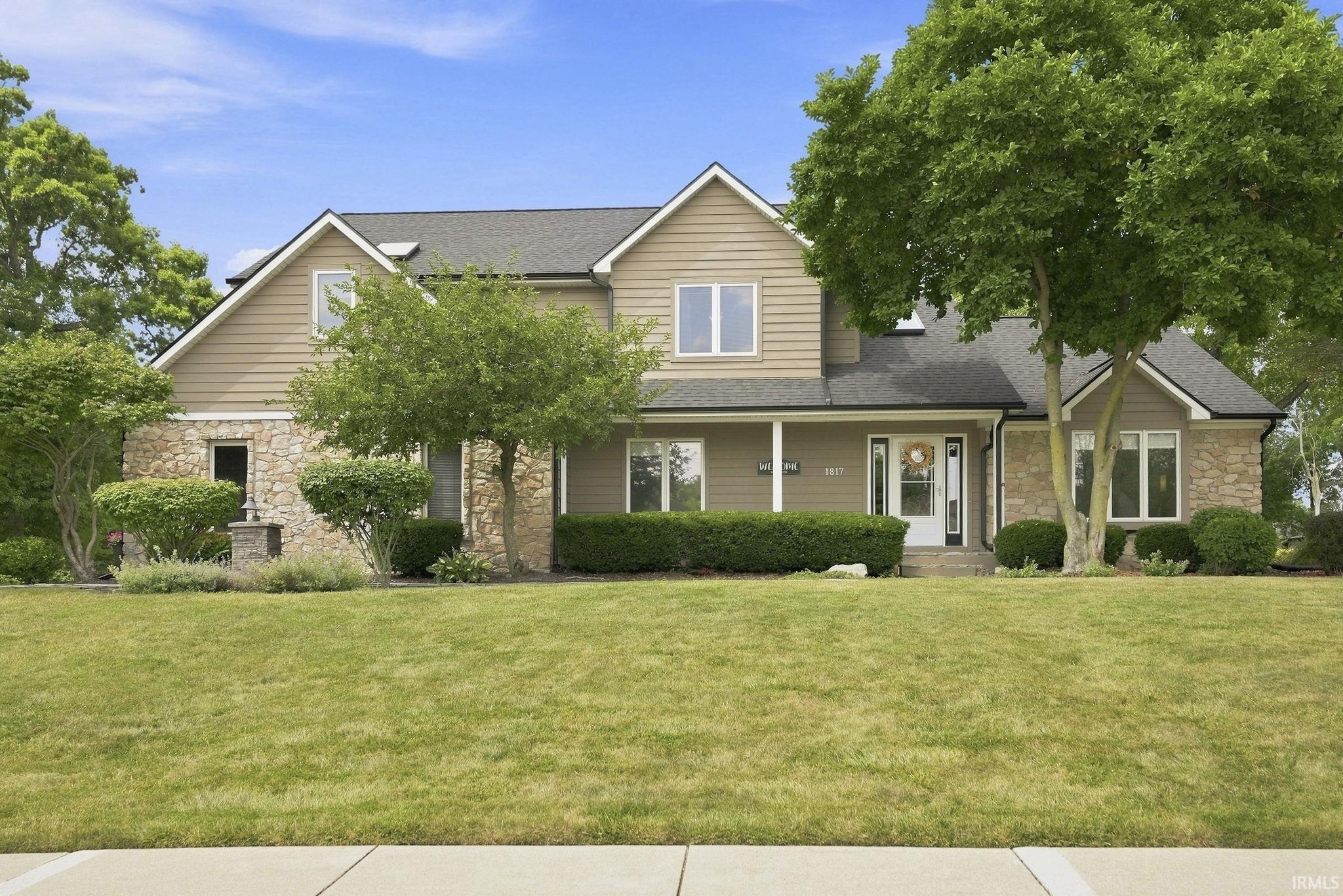 1817 Woodland Lake Pass Fort Wayne IN 46825