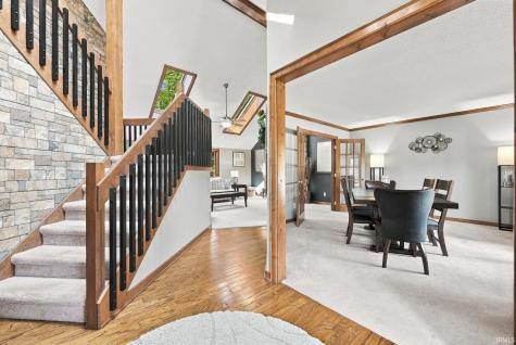 1817 Woodland Lake Pass Fort Wayne IN 46825