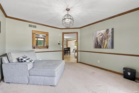 1817 Woodland Lake Pass Fort Wayne IN 46825