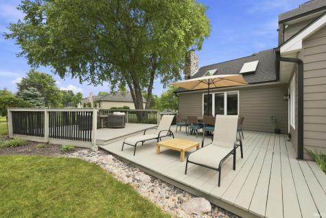 1817 Woodland Lake Pass Fort Wayne IN 46825