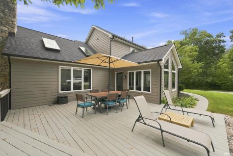 1817 Woodland Lake Pass Fort Wayne IN 46825