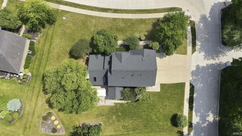 1817 Woodland Lake Pass Fort Wayne IN 46825