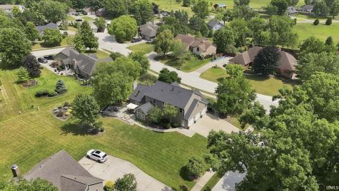 1817 Woodland Lake Pass Fort Wayne IN 46825
