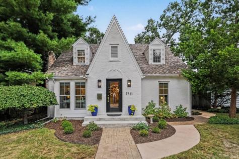 1711 E Lasalle Avenue South Bend IN 46617