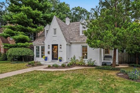 1711 E Lasalle Avenue South Bend IN 46617