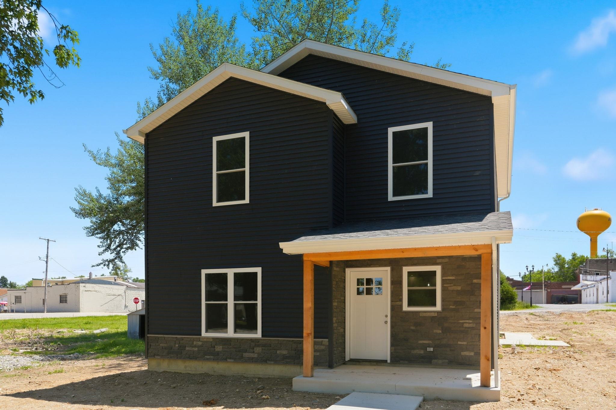206 W Lincoln Street Ashley IN 46705