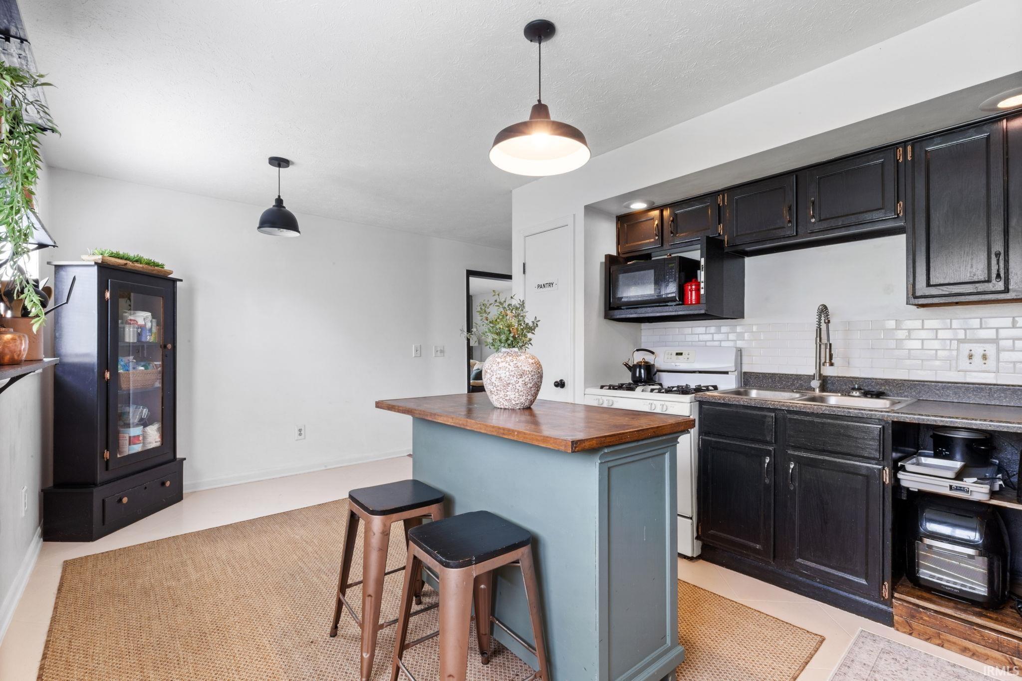 15363 Montecito Drive Granger IN 46530