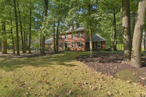 10727 Country Wood Trail Fort Wayne IN 46845