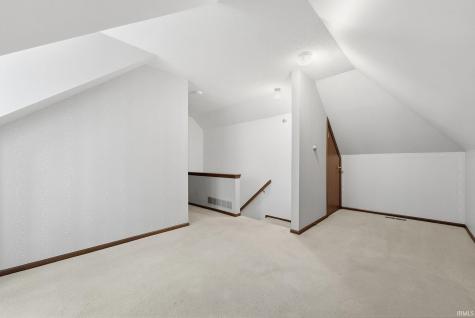 10727 Country Wood Trail Fort Wayne IN 46845