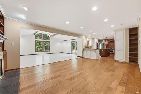 10727 Country Wood Trail Fort Wayne IN 46845