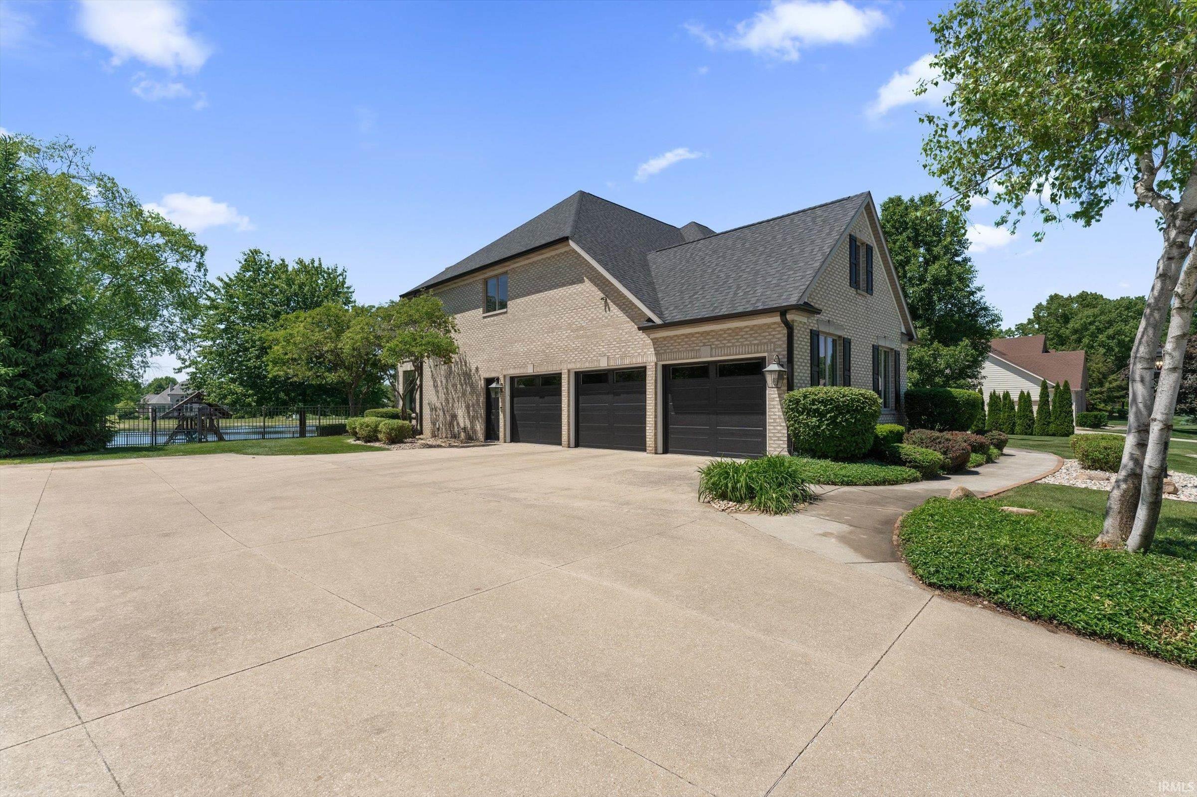 51469 Autumn Ridge Drive Granger IN 46530