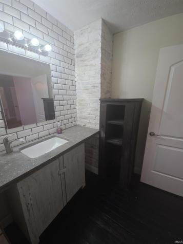 1028 R Street Bedford IN 47421
