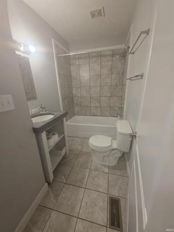 1028 R Street Bedford IN 47421