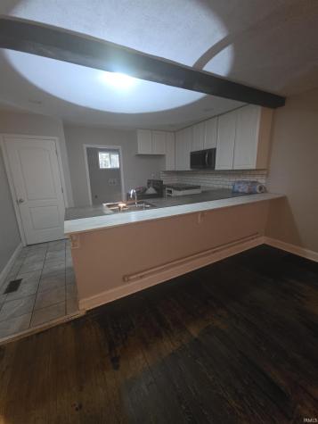 1028 R Street Bedford IN 47421