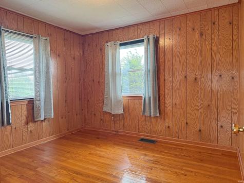 626 E Elnora Street Odon IN 47562