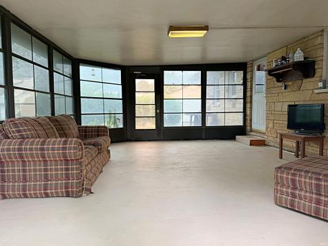 626 E Elnora Street Odon IN 47562
