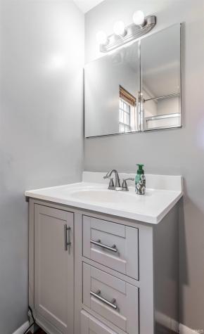 3604 Debbie Lane Evansville IN 47711