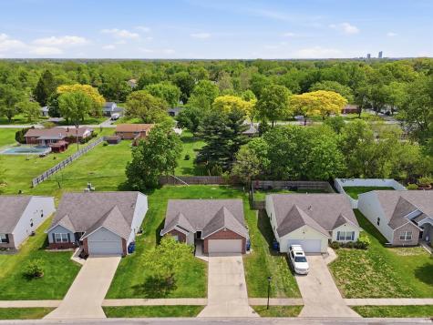2504 Grand Canyon Corridor Fort Wayne IN 46808