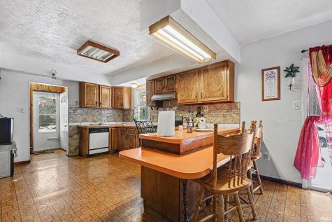 2731 Pleasant Plain Avenue Elkhart IN 46517