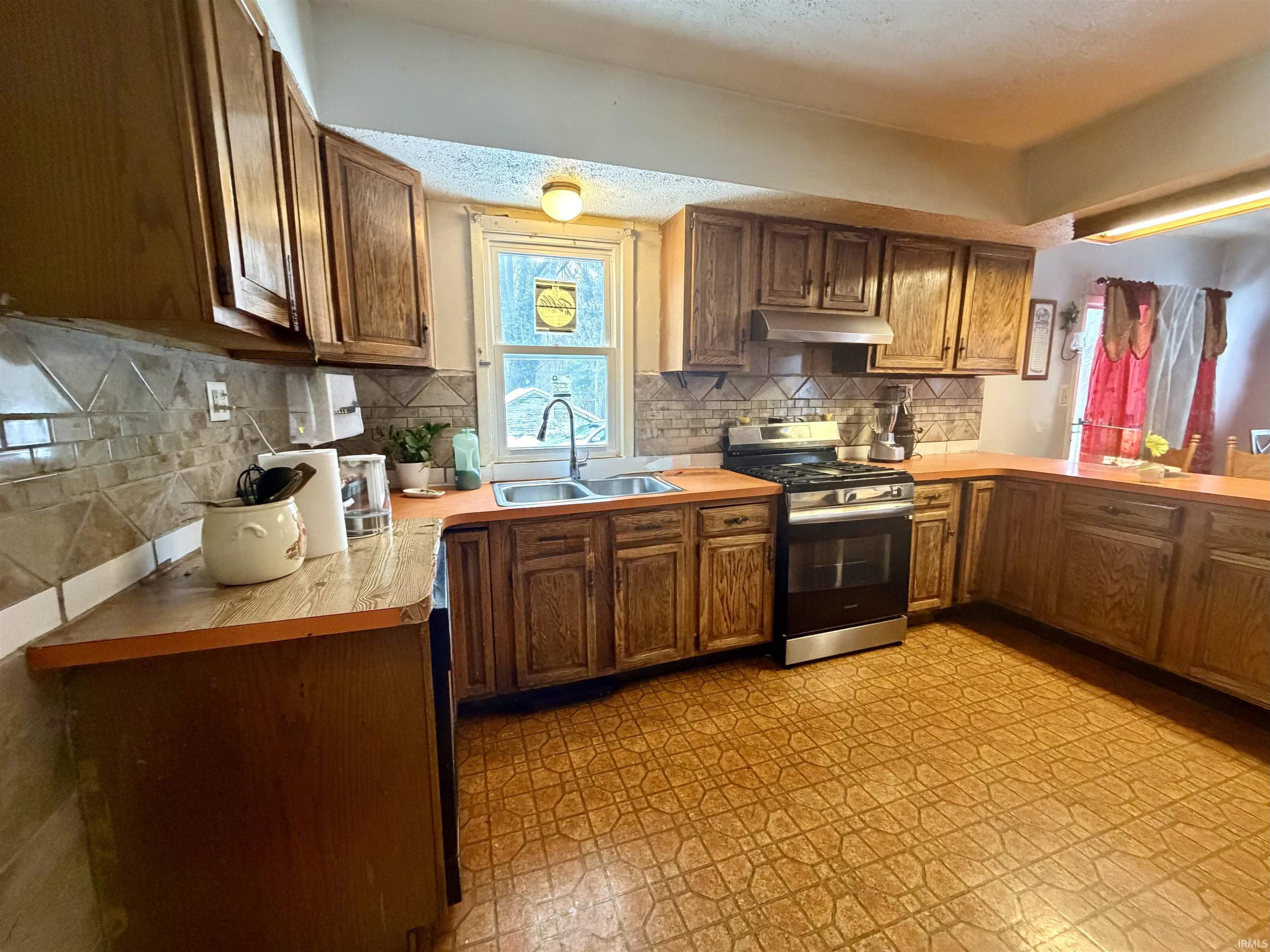 2731 Pleasant Plain Avenue Elkhart IN 46517