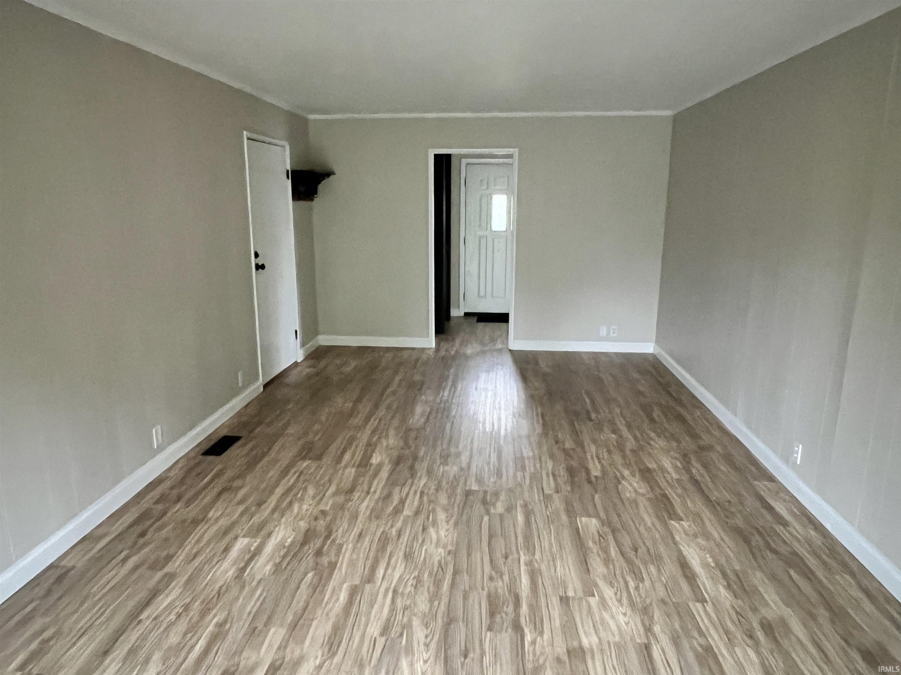 1935 Trent Way South Bend IN 46614