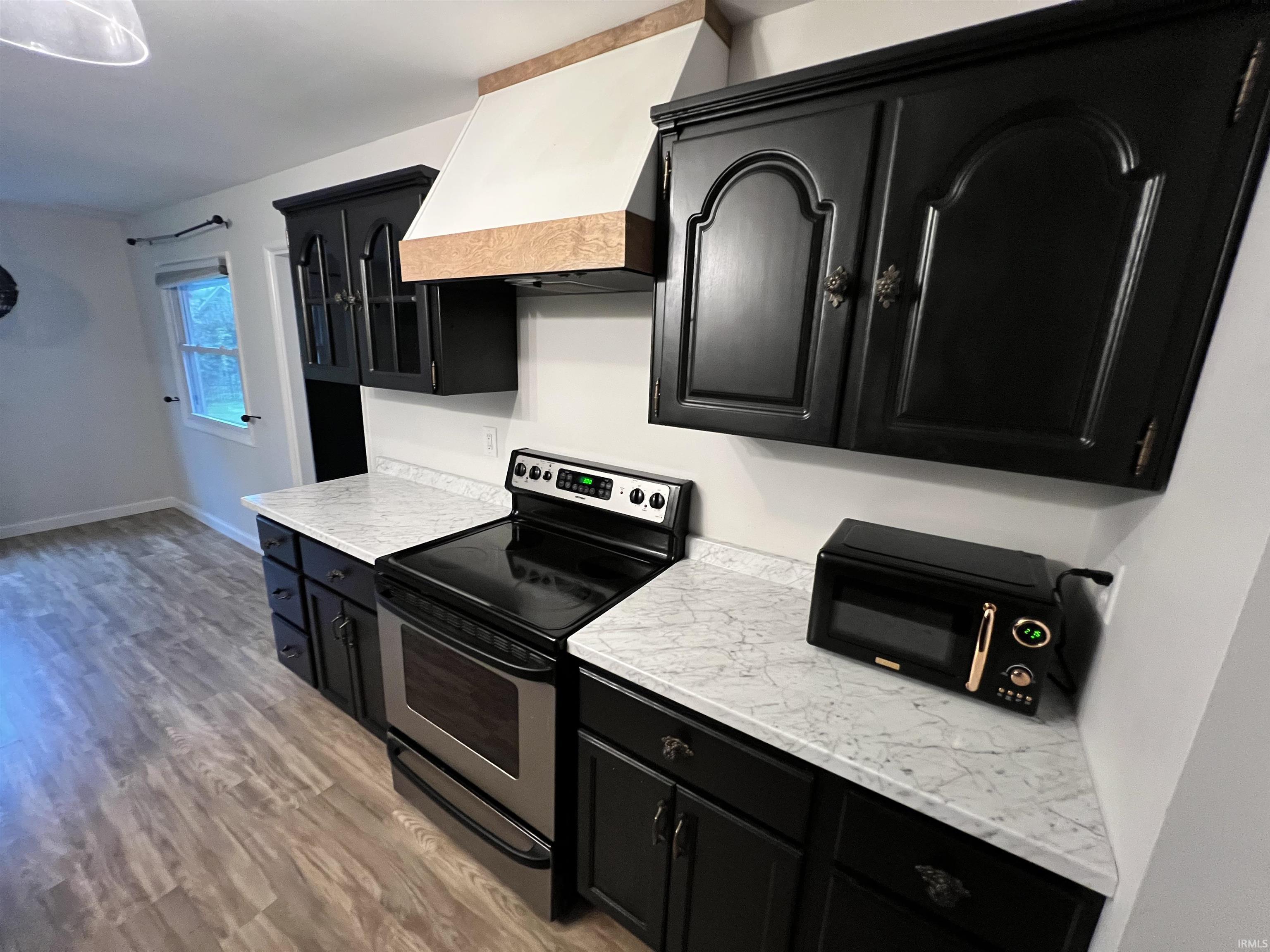 1935 Trent Way South Bend IN 46614