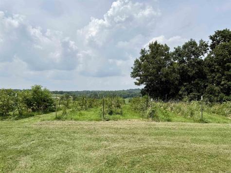 8842 S 450 E Road Ferdinand IN 47532