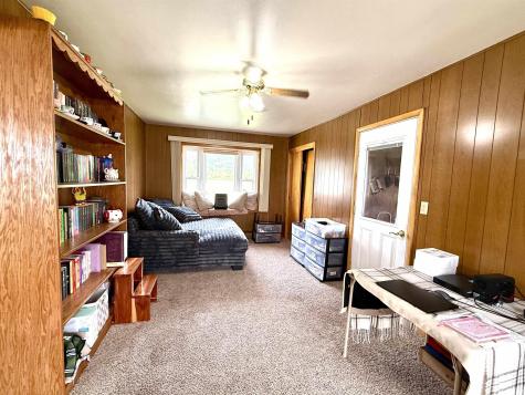 8842 S 450 E Road Ferdinand IN 47532