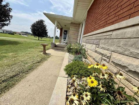 8842 S 450 E Road Ferdinand IN 47532