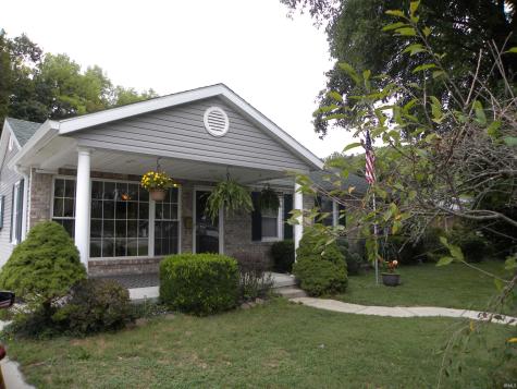 679 E Indiana Avenue Spencer IN 47460