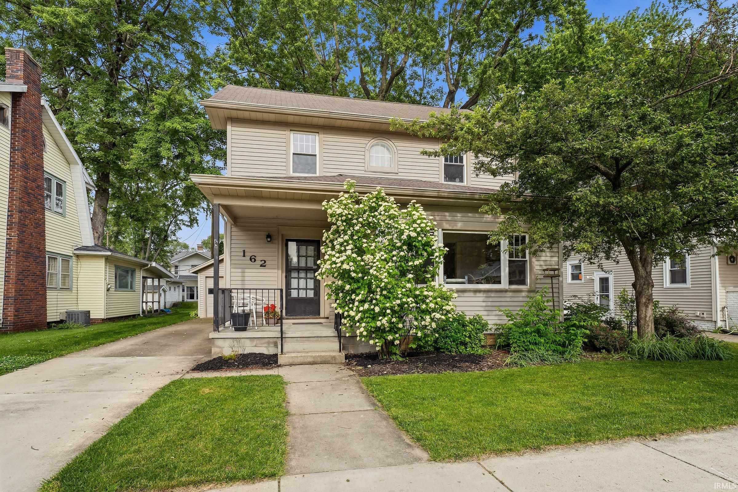 162 Manor Avenue Elkhart IN 46516