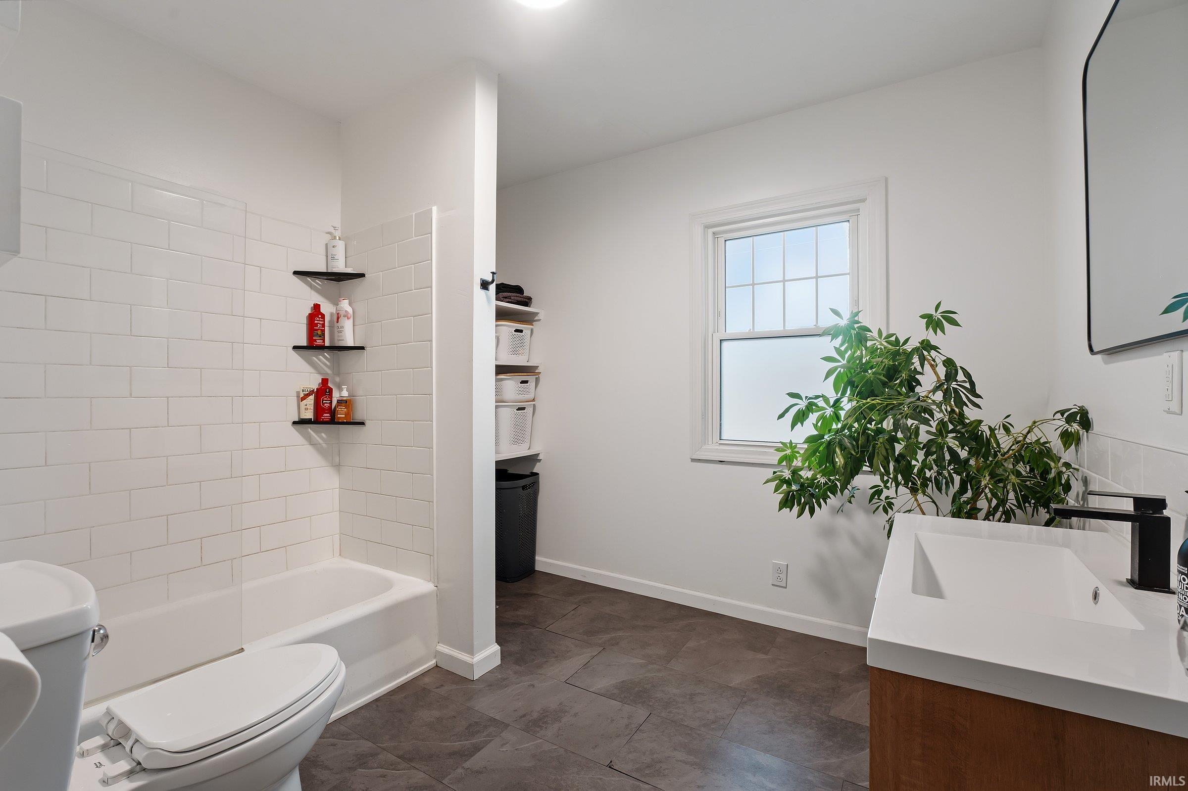 162 Manor Avenue Elkhart IN 46516
