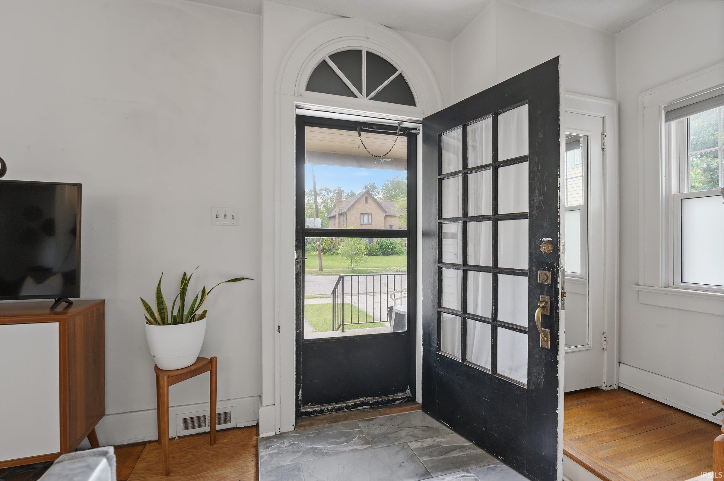 162 Manor Avenue Elkhart IN 46516