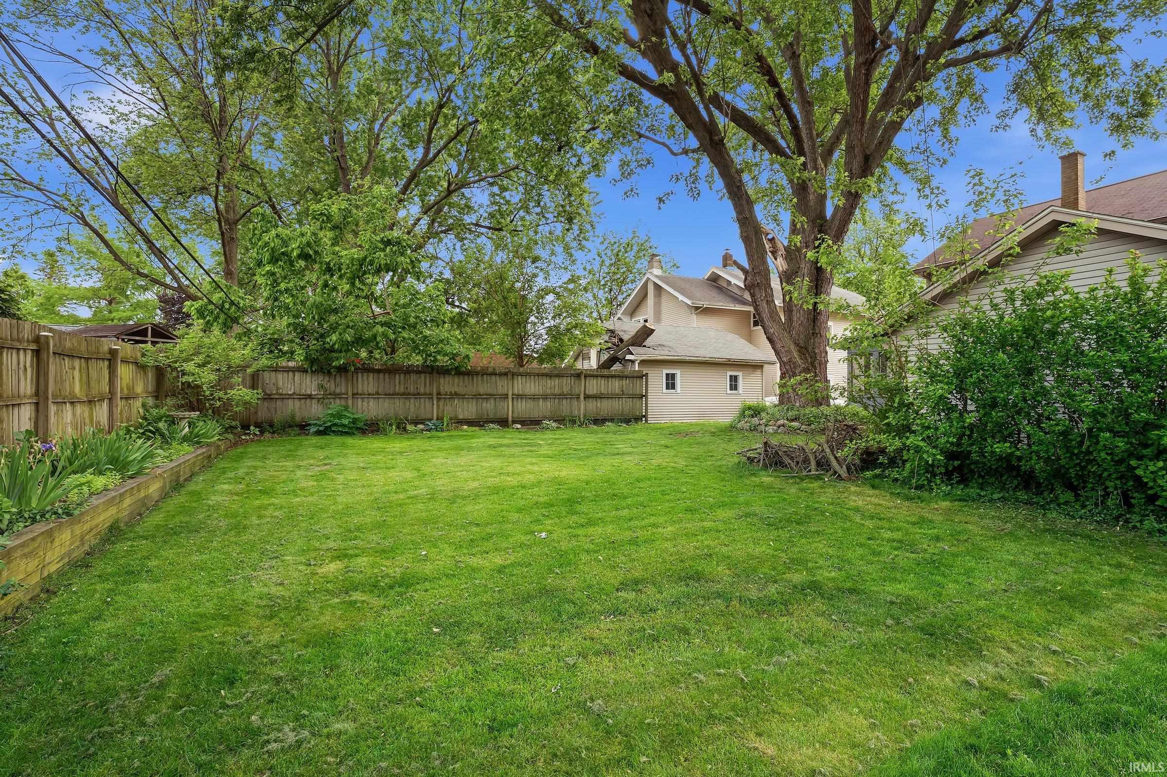 162 Manor Avenue Elkhart IN 46516