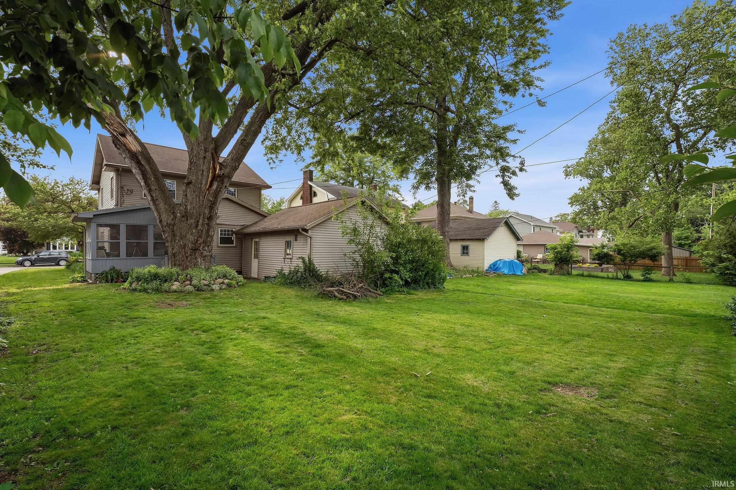 162 Manor Avenue Elkhart IN 46516