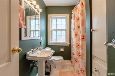 3306 Bayard Park Drive Evansville IN 47714