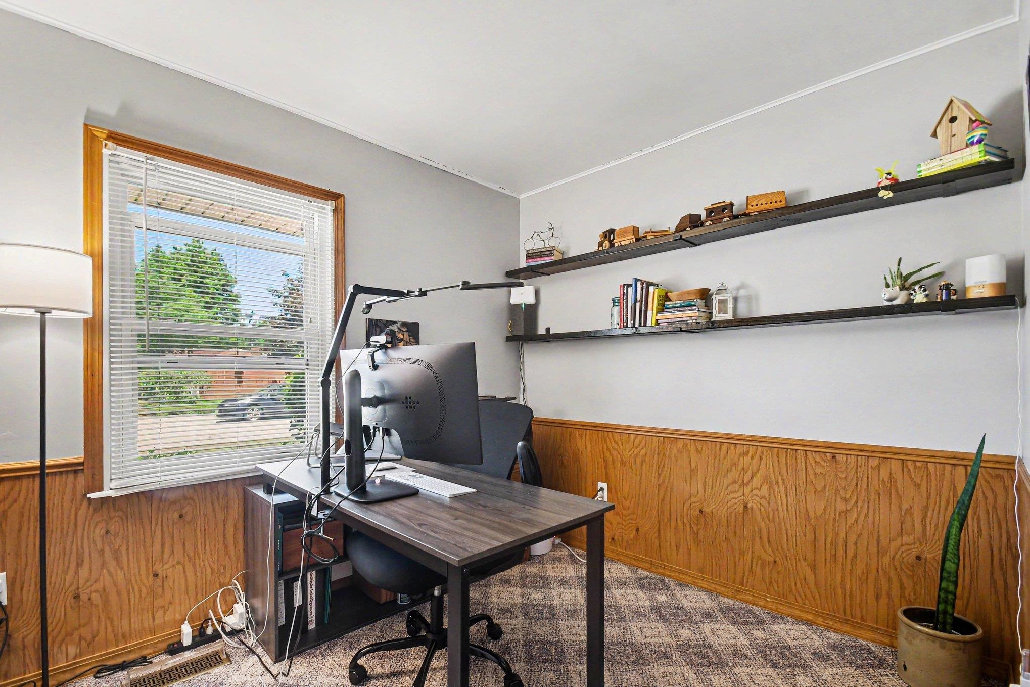 305 W Indiana Avenue Nappanee IN 46550