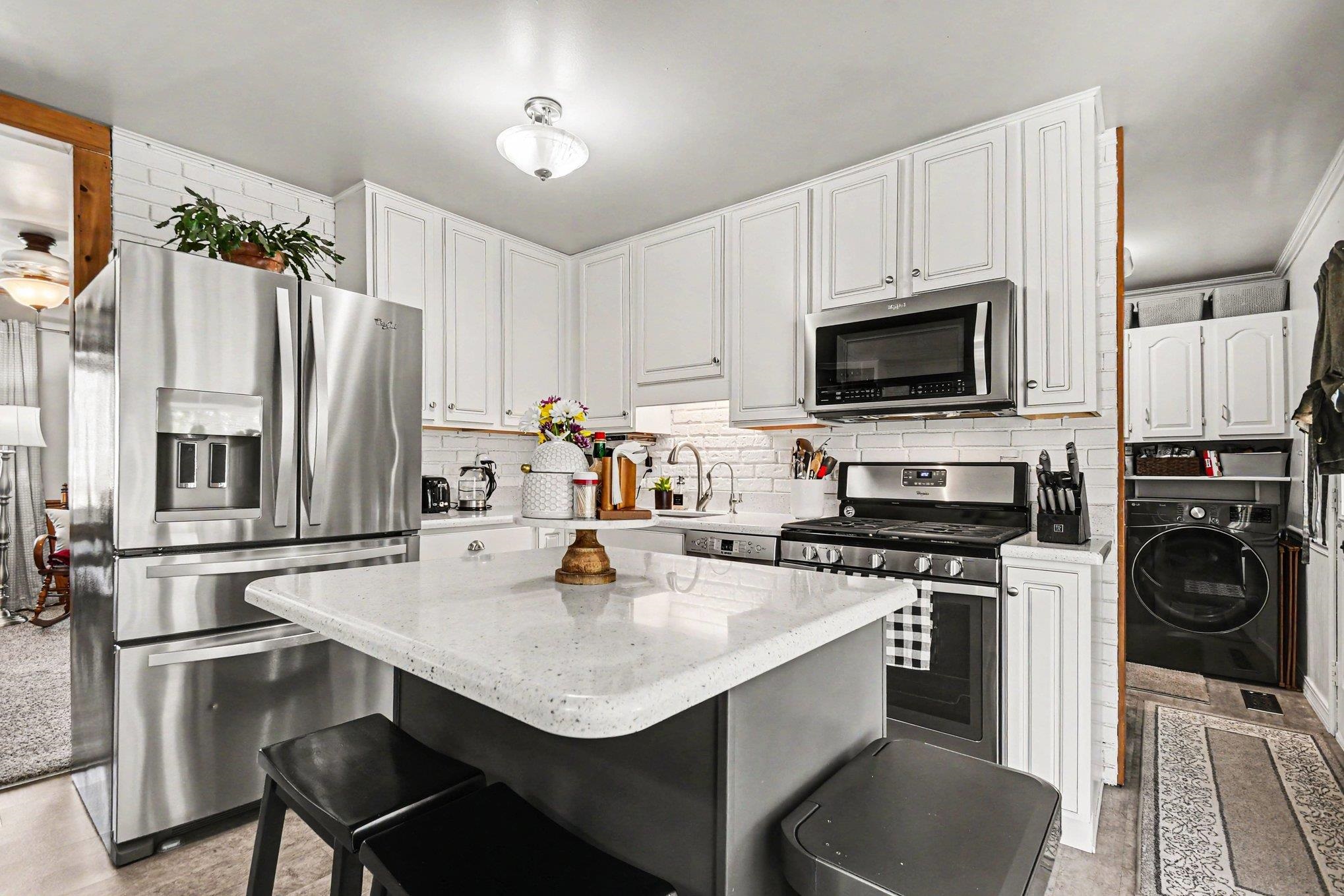 305 W Indiana Avenue Nappanee IN 46550