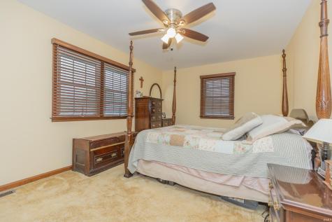 615 Crestmont Drive Evansville IN 47712