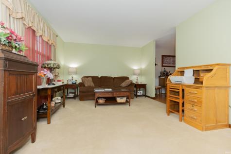 615 Crestmont Drive Evansville IN 47712