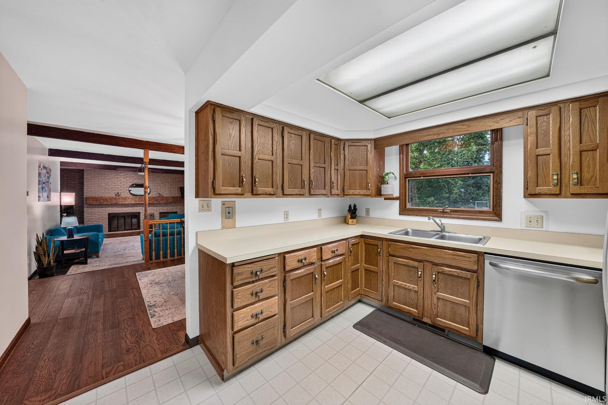 51877 N Shoreham Court South Bend IN 46637