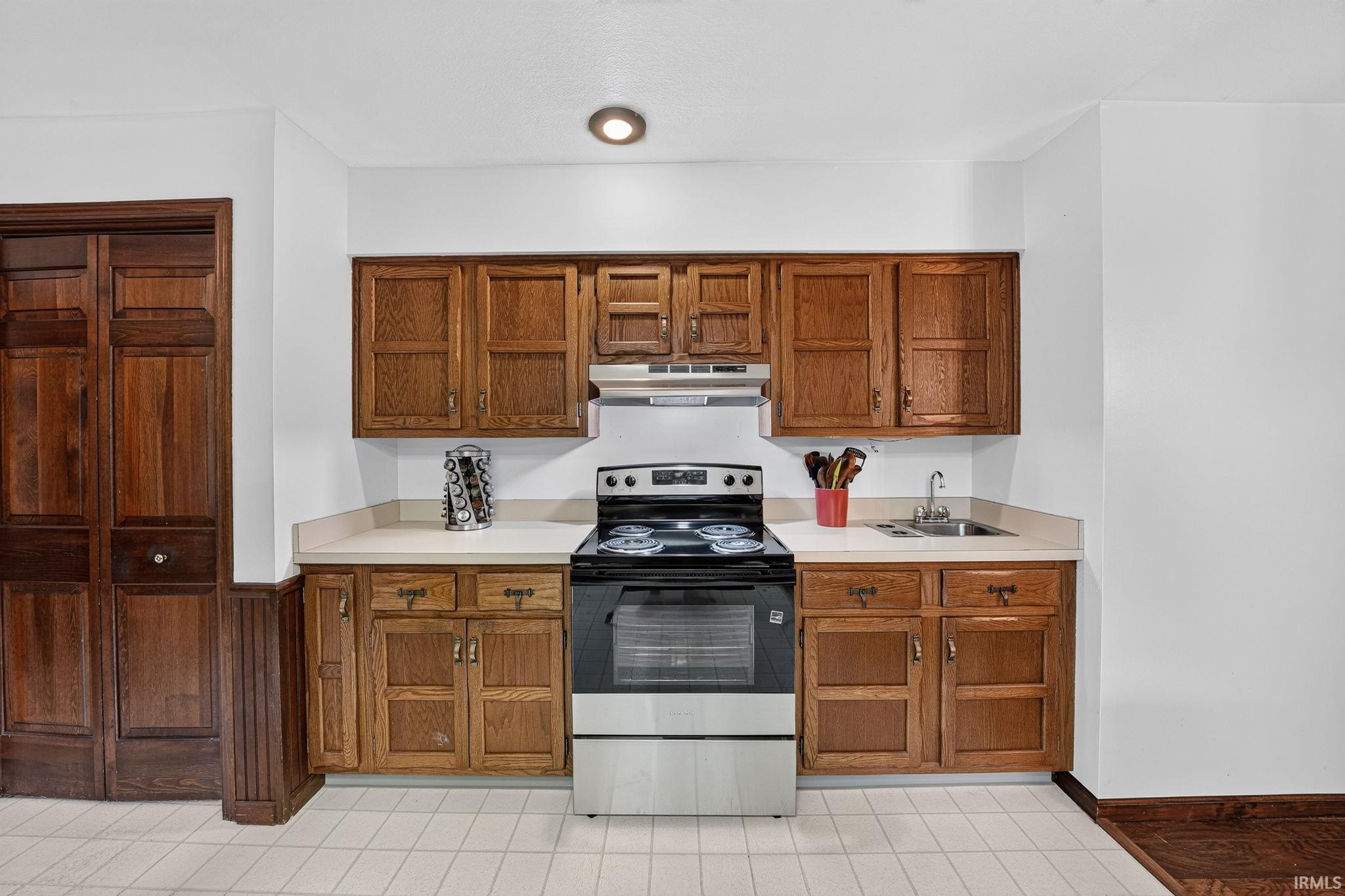 51877 N Shoreham Court South Bend IN 46637