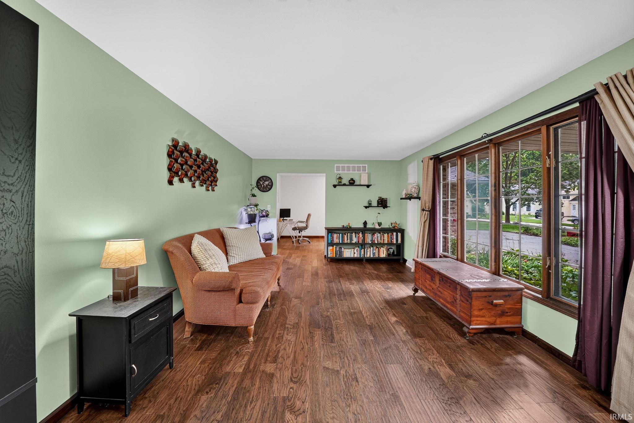 51877 N Shoreham Court South Bend IN 46637