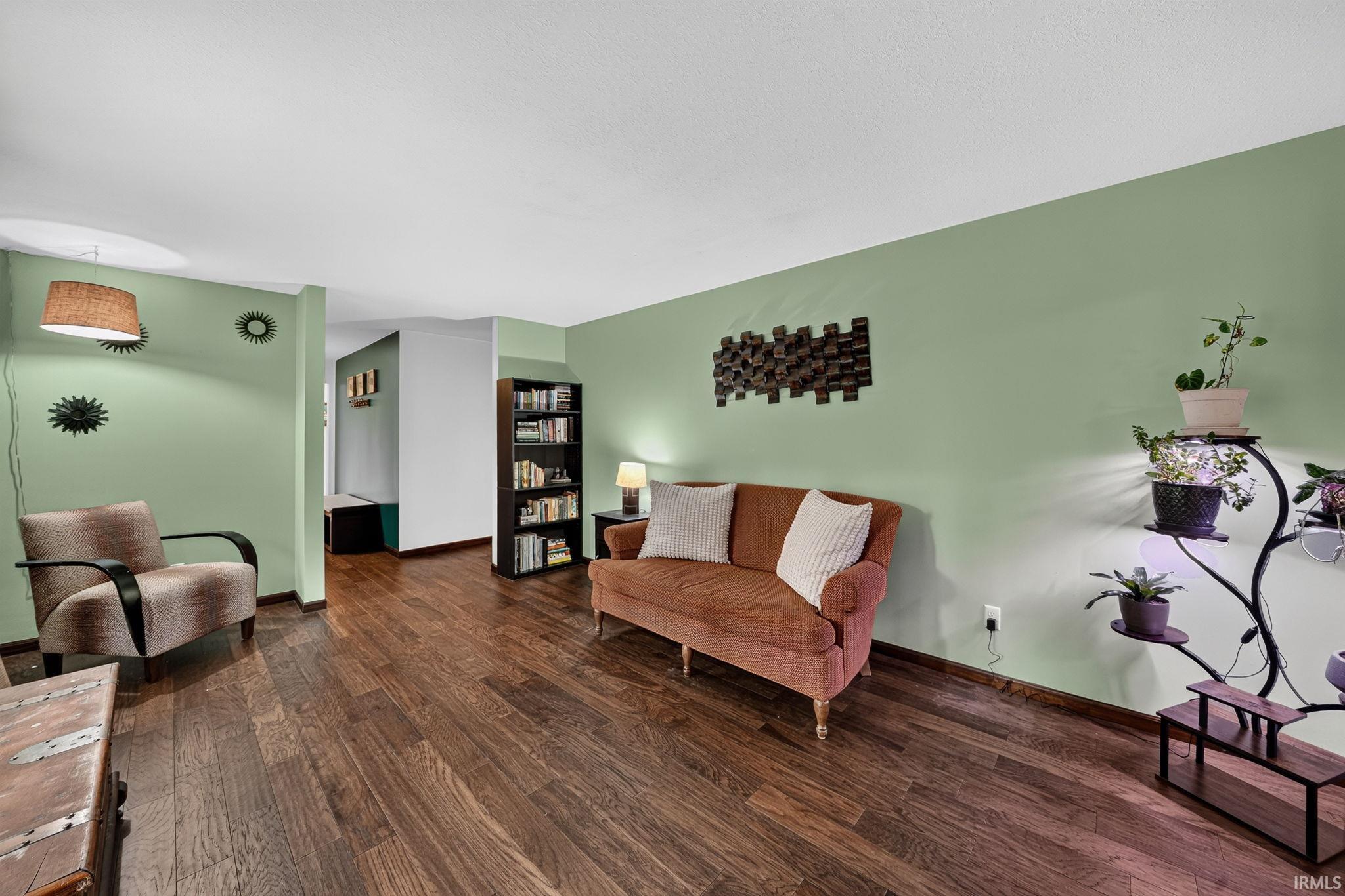 51877 N Shoreham Court South Bend IN 46637