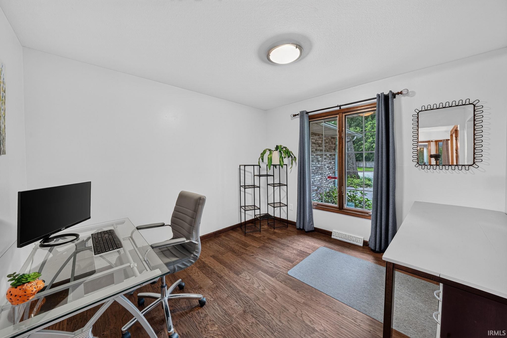 51877 N Shoreham Court South Bend IN 46637