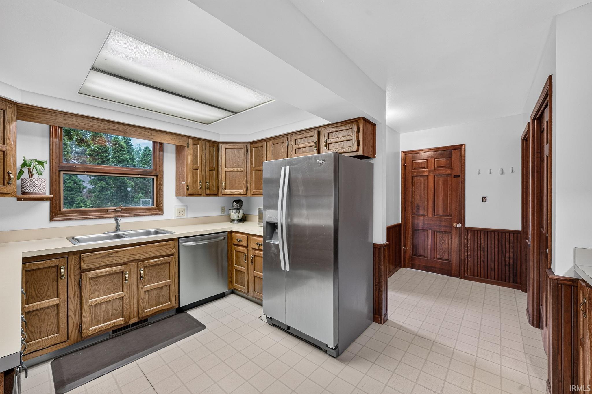 51877 N Shoreham Court South Bend IN 46637