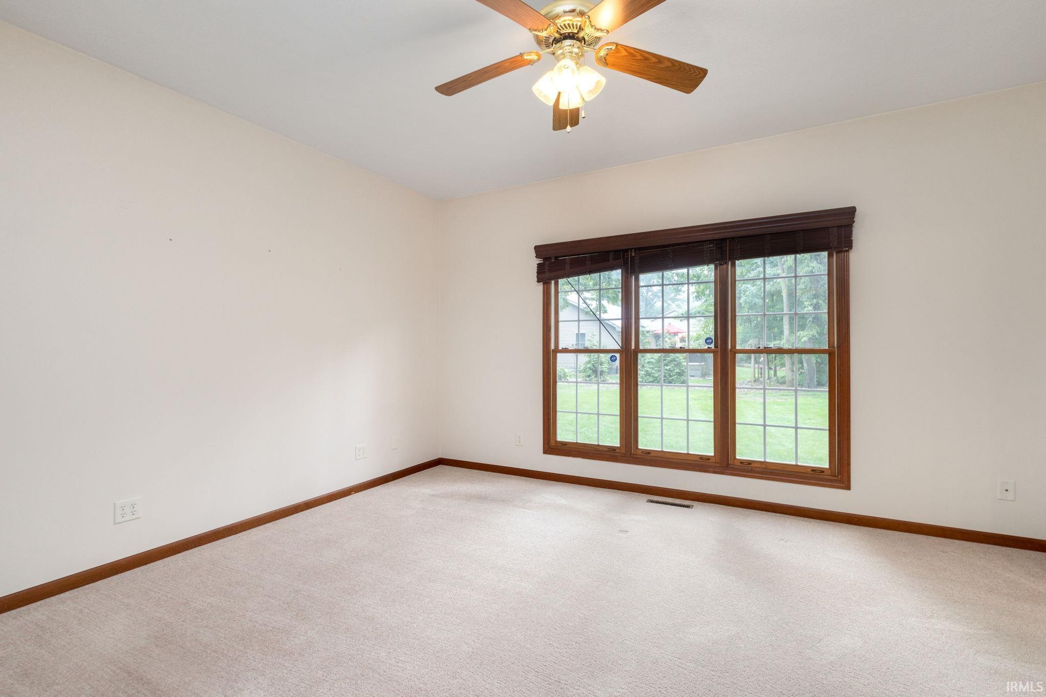 2216 Woodland Court Elkhart IN 46514